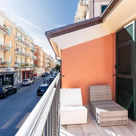 Lejlighed Hostdomus - Casa Madi Alassio