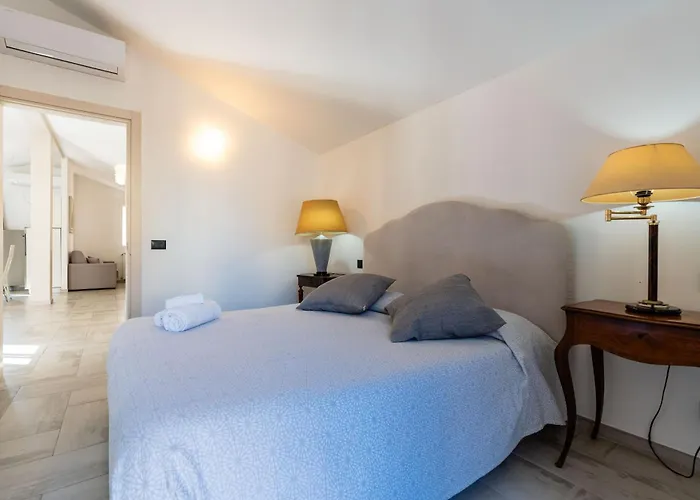 Hostdomus - Casa Madi * Alassio