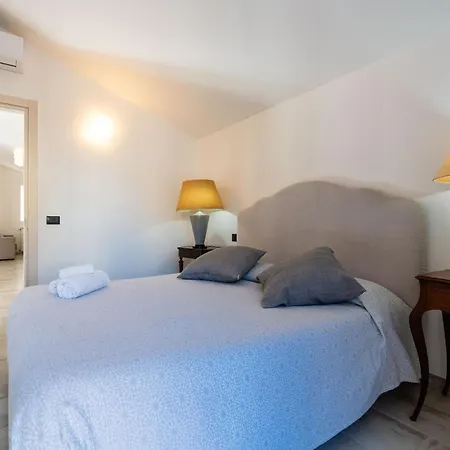 Hostdomus - Casa Madi * Alassio