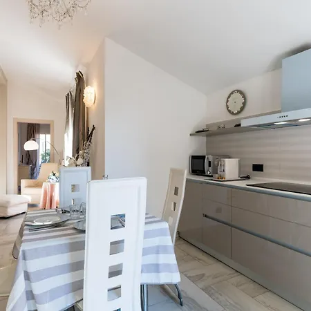 Hostdomus - Casa Madi